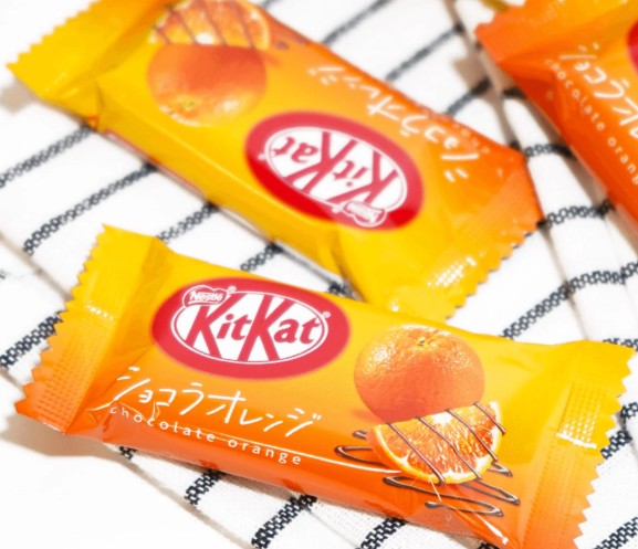 Kitkat Wafer Bar Chocolate Orange Flavor (1pcs) 11.6g