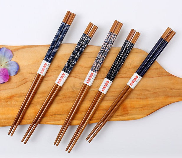 chopsticks (5 set) - Štapići od prirodnog drveta sa dezenom (set od 5 pari)