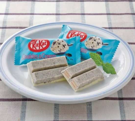 JP Wafer Bar Cookie & Cream Fl 104,4g (9pcs) - KitKat mini vafl štanglica sa ukusom keksa i krema 104.4g (11.6g*9kom)